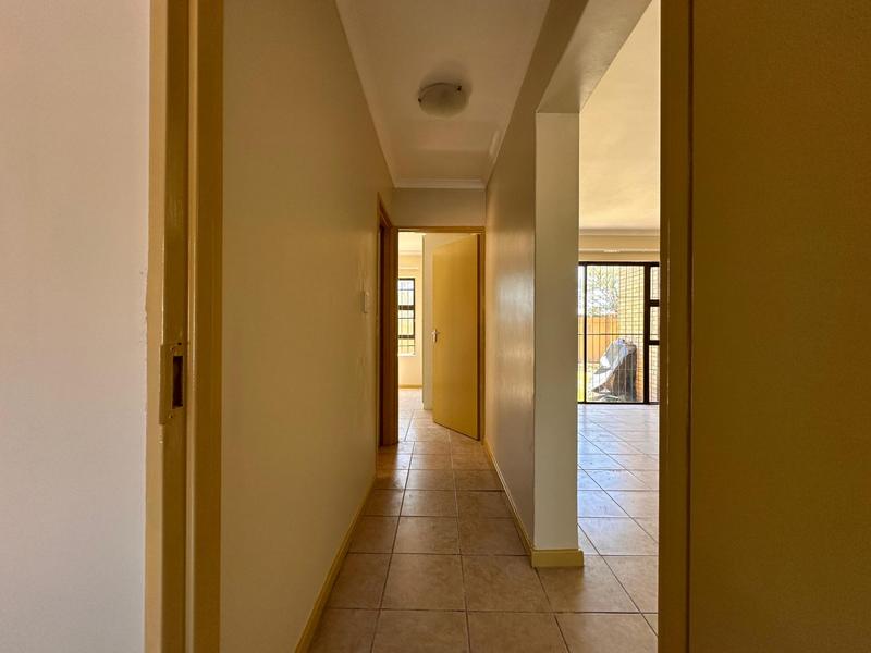 To Let 2 Bedroom Property for Rent in Gordons Bay Western Cape